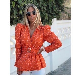 NWT Zara red floral print top with puffy sleeves and rhinestone belt size M